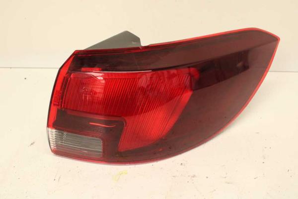 FEU ARRIERE DROIT OPEL ASTRA BREAK 8/2015+ - Vue 1